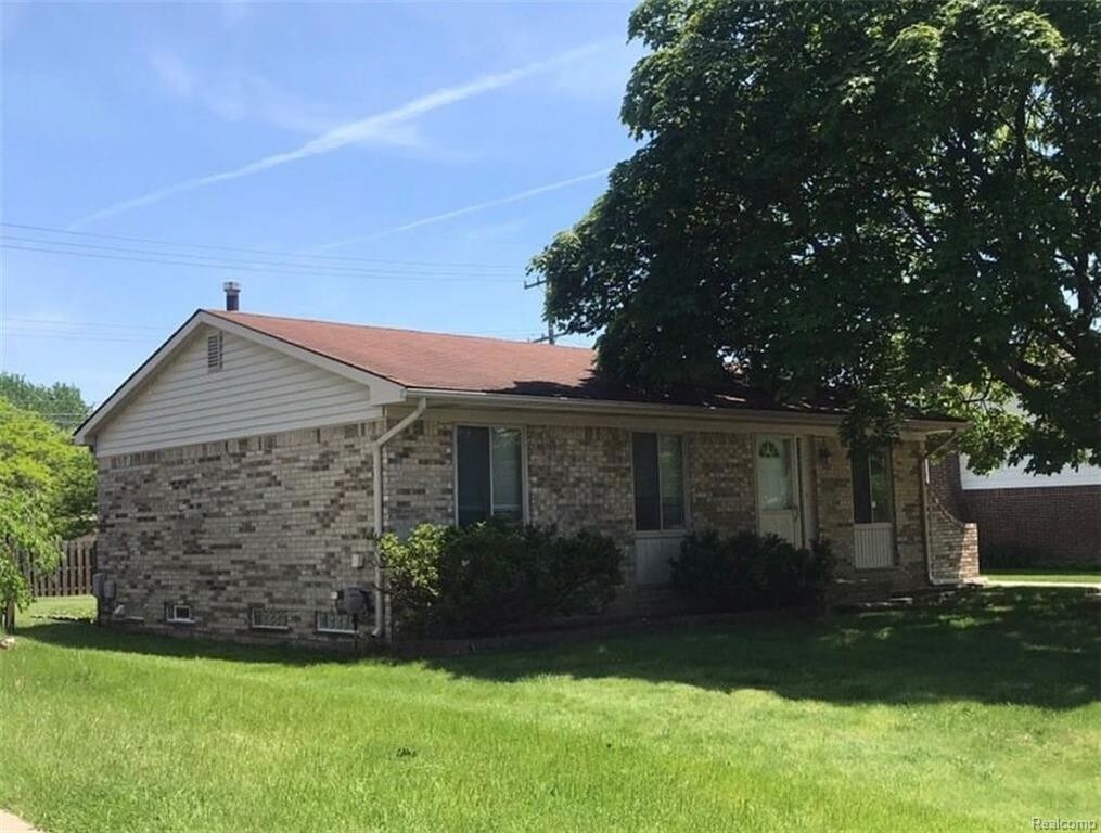 Primary Photo - 1402 Whittier Dr