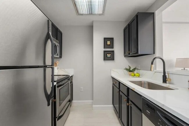 Photo - 169 Monsignor O'Brien Hwy Apartment