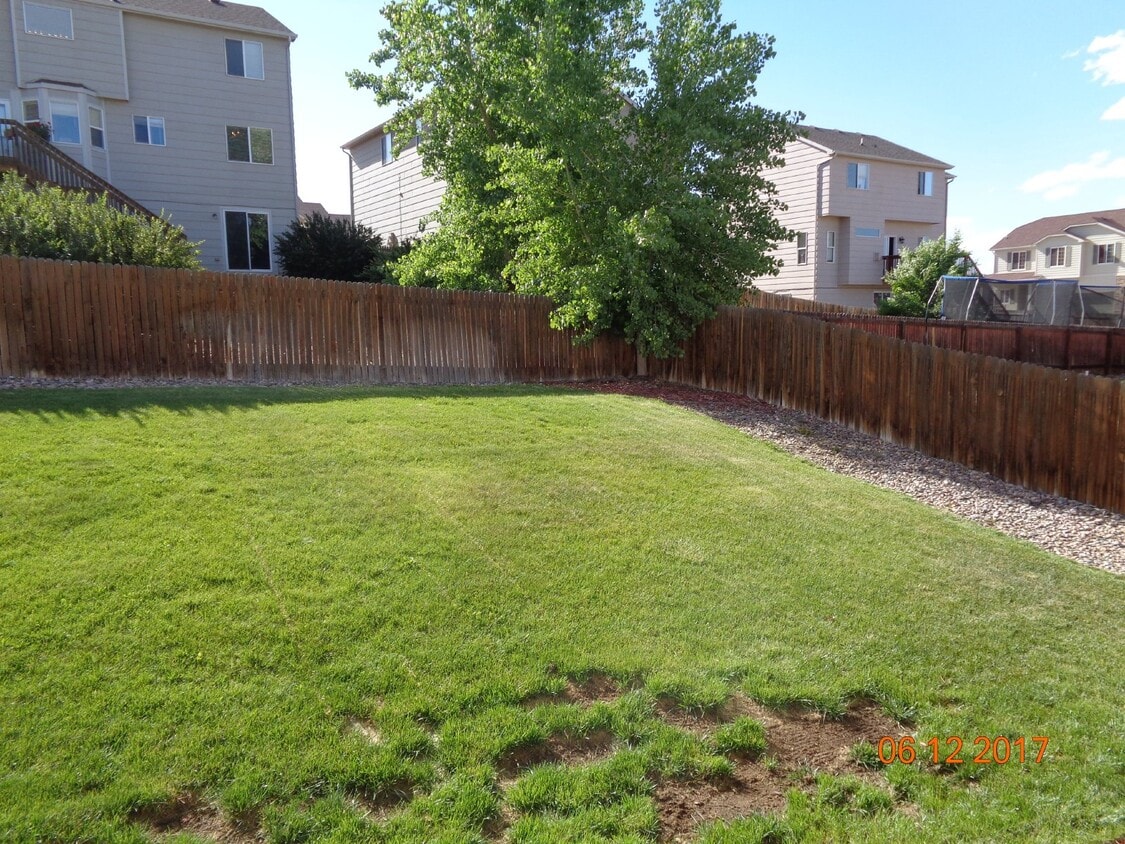 Primary Photo - Super location close to shopping, schools,...