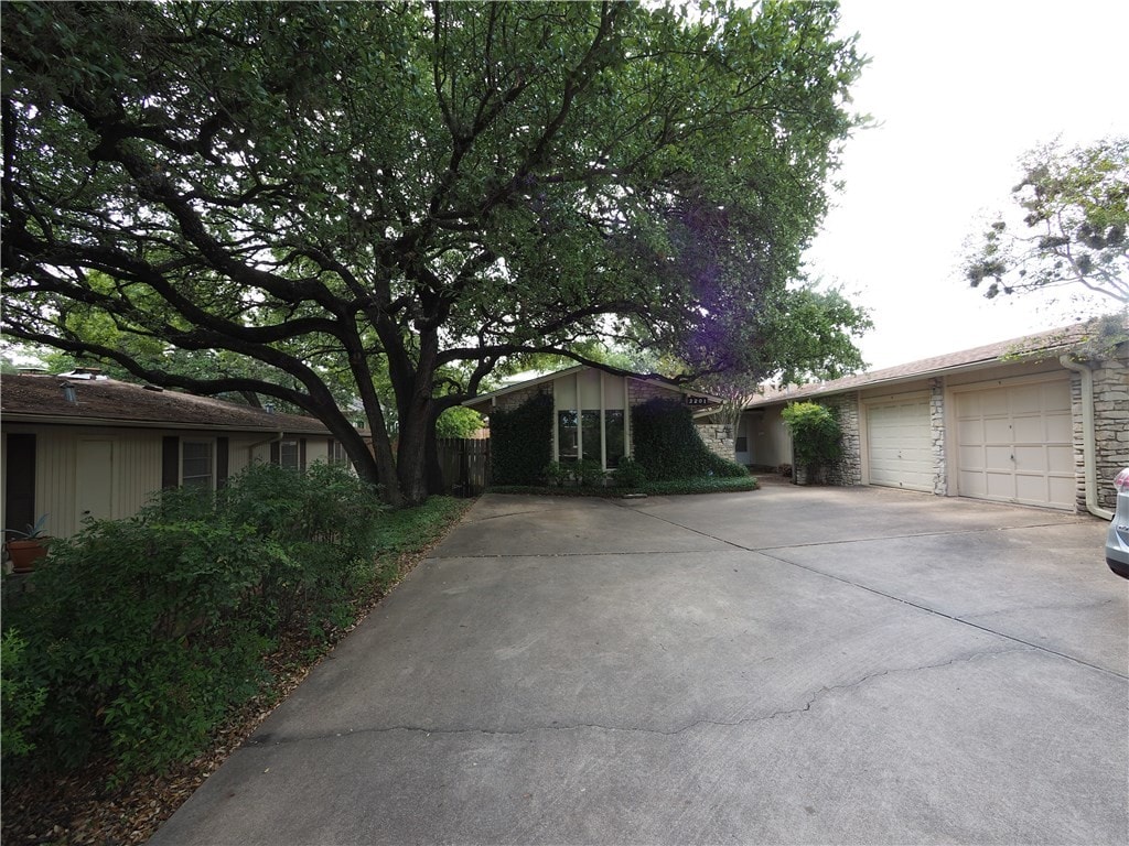Primary Photo - 3201 Maywood Ave