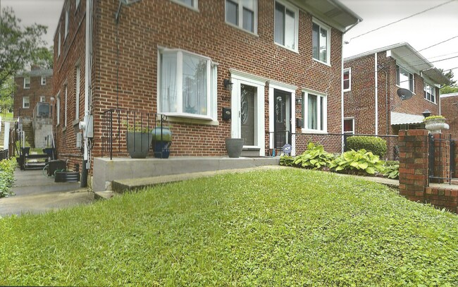 Building Photo - 1682 Fort Dupont Street Southeast