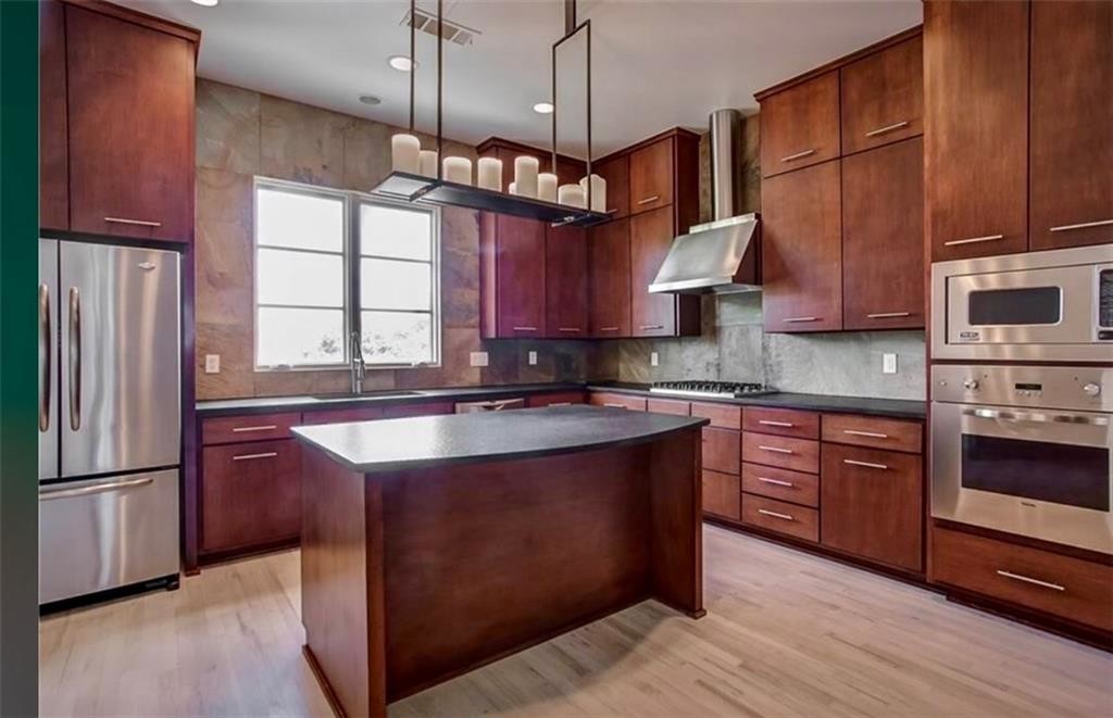 Building Photo - 216 Casa Blanca Cir