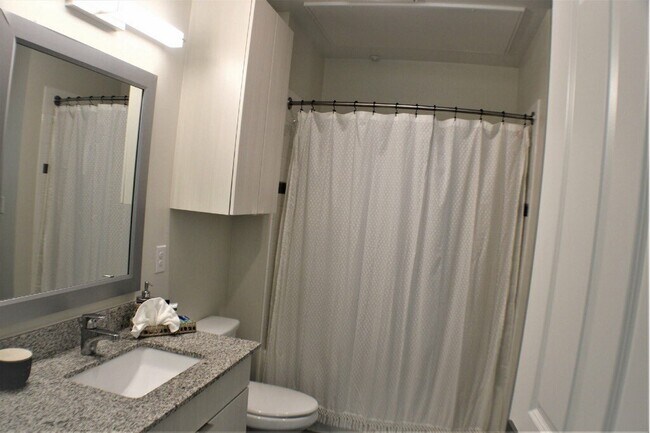 Foto del edificio - 425 E Lamar Blvd