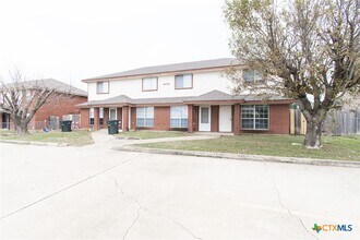 Building Photo - 4408 Deek Dr