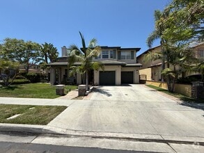 Building Photo - 1584 Santa Sierra Dr