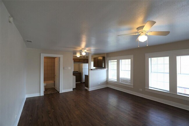 Foto del edificio - 925 S Tyler St
