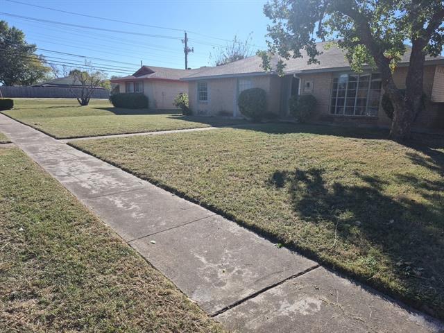 Foto del edificio - 2705 Tanglewood Dr