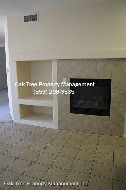Foto del edificio - 4 br, 2.5 bath House - 624 W. Edinburgh Lane