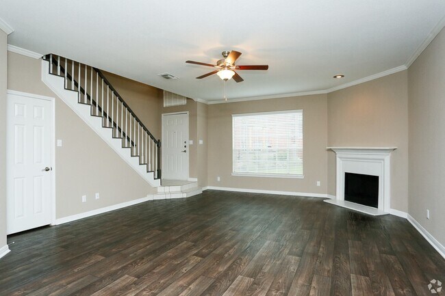 Foto del edificio - 2700 Holly Hall St