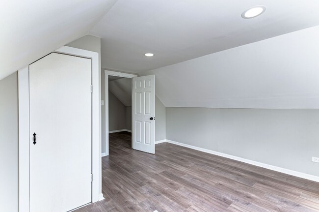 Foto del edificio - 8355 S Merrill Ave