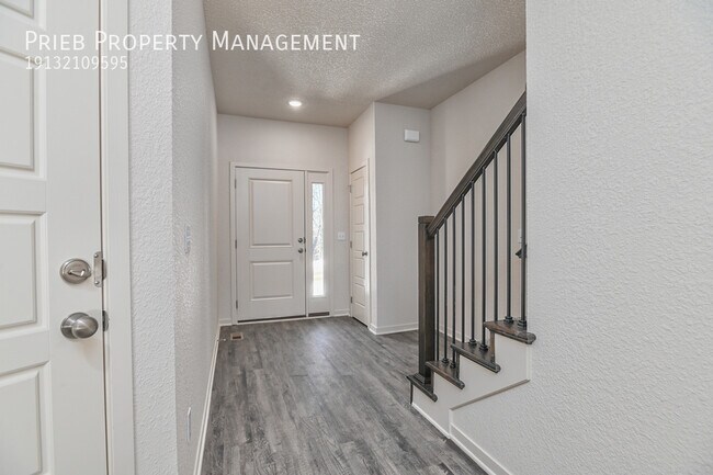 Foto del edificio - 3245 N 103rd Pl