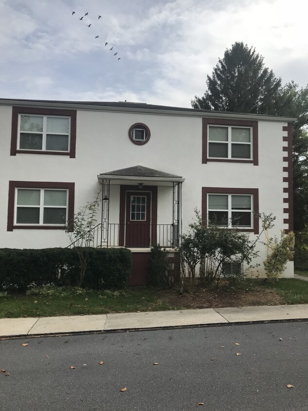 Foto principal - 440 Walton Ave