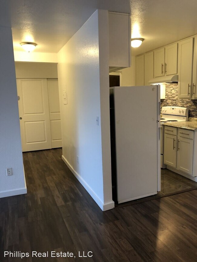 Foto del edificio - 421 Bellevue Ave E