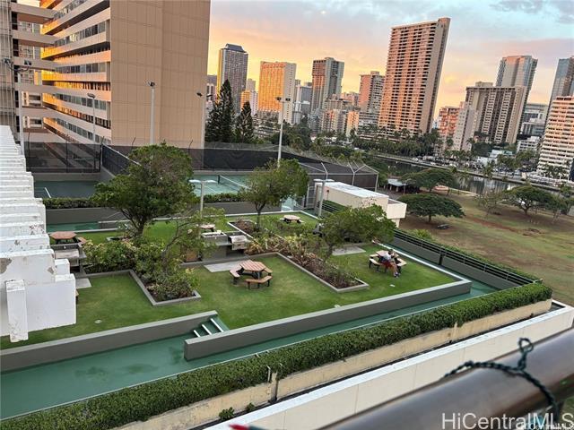 Foto del edificio - 2333 Kapiolani Blvd
