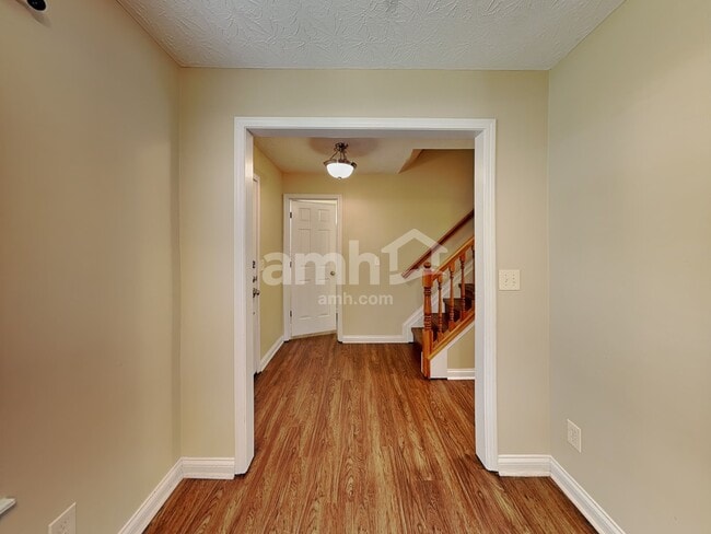Foto del edificio - 2251 Custer Ln