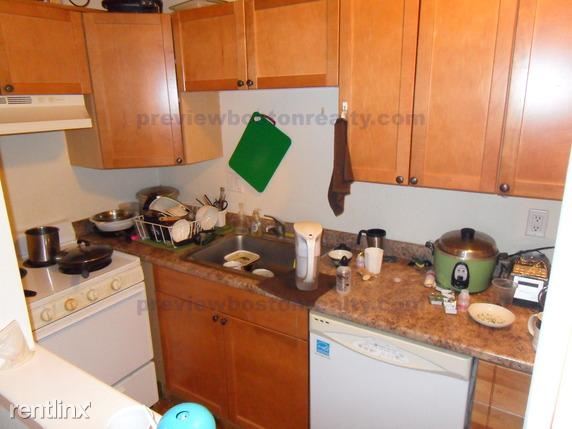 Building Photo - 26 Allston St