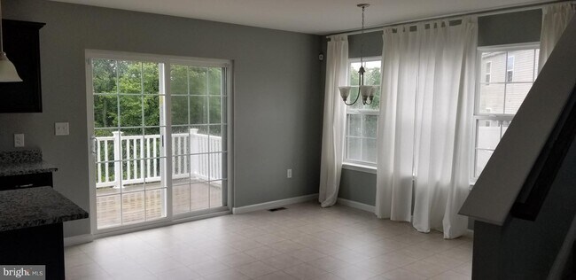 Building Photo - 5000 Laurel Valley Ln
