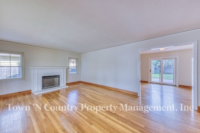 Foto del edificio - Charming 2BR/1BA Home in South Salinas!