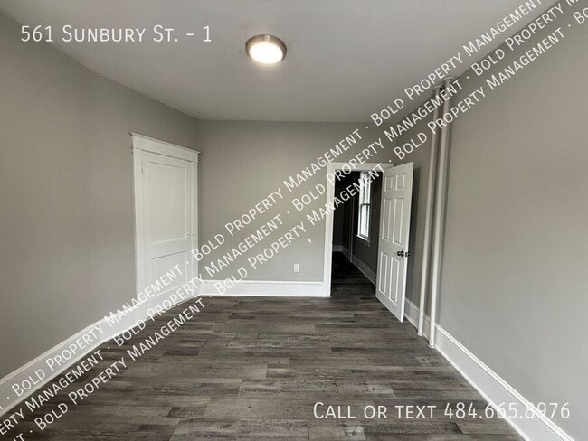 Foto del edificio - 561 Sunbury St