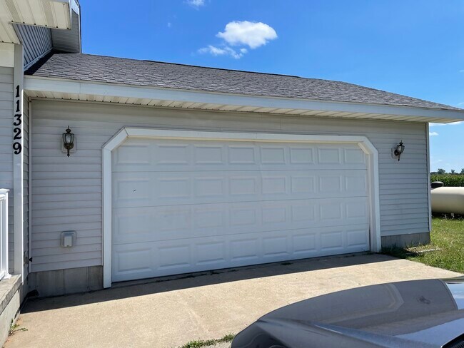 Building Photo - 11329 Co Rd 633
