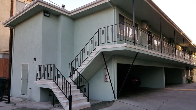 Foto del edificio - 13429 Camilla St