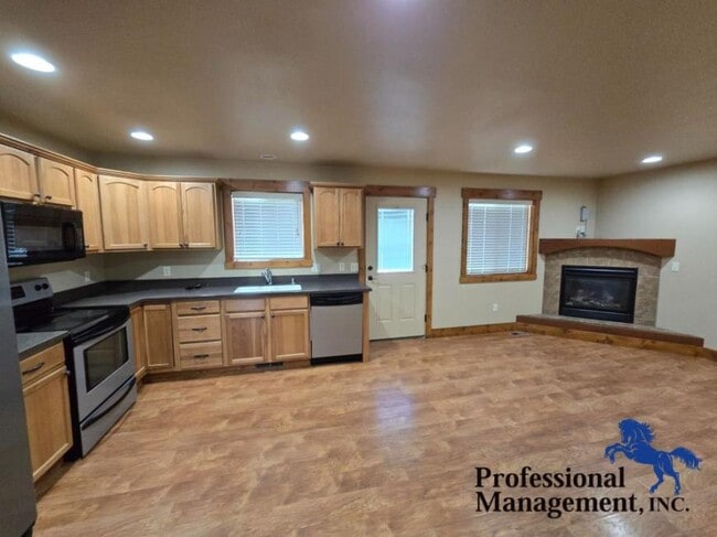 Building Photo - 3 bedroom in Billings MT 59105