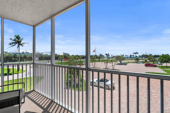 Building Photo - 5600 Bonita Beach Rd SW