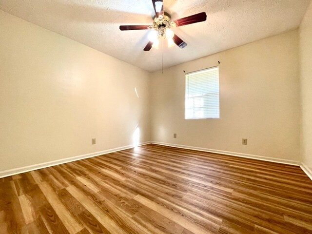 Foto del edificio - 106 W Moore St