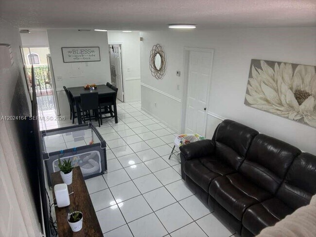 Foto del edificio - 3514 W 76th St