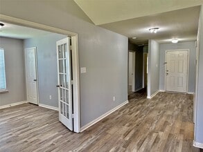 Building Photo - 29006 Trinity River Dr