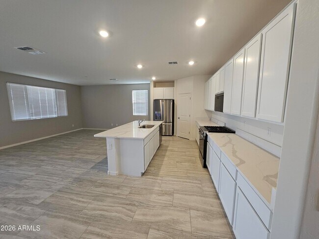 Foto del edificio - 3010 E Augusta Ave