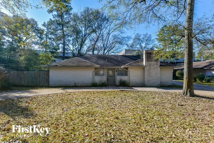 Foto principal - 214 Oakwood Dr