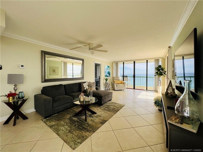 Foto del edificio - 9900 S Ocean Dr