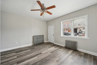 Building Photo - 424 N 64th St