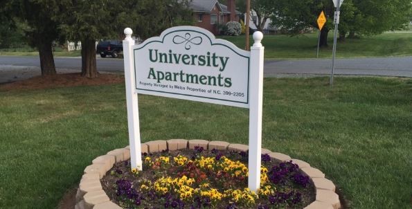 Primary Photo - 6646 University Pkwy