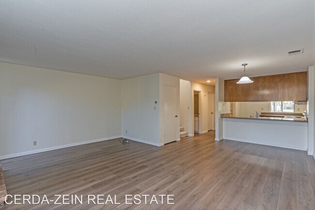 Building Photo - 3 br, 1.5 bath House - 3450 Dutchcap Lane