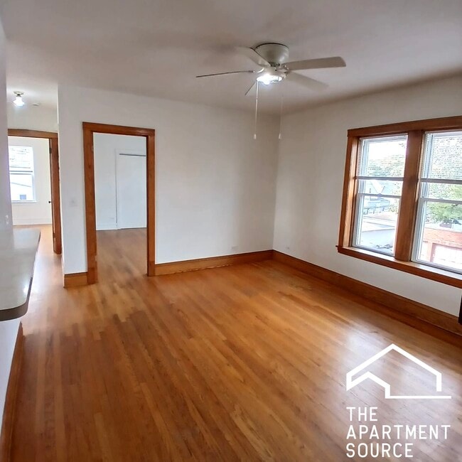 Building Photo - 5401 W Dakin St