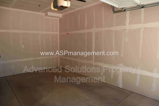 Building Photo - 13092 S Tortola Dr