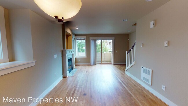 Foto del edificio - 2 br, 1 bath House - 3835 Ashworth Ave N U...