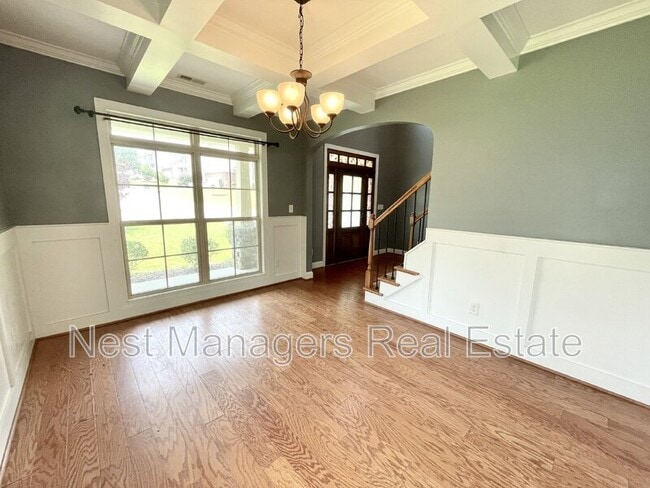 Building Photo - 4033 Hunting Path Dr