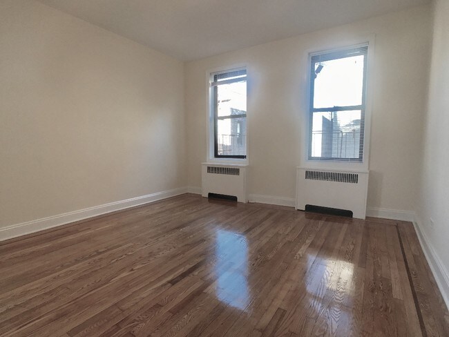 Building Photo - 615 W 172nd St