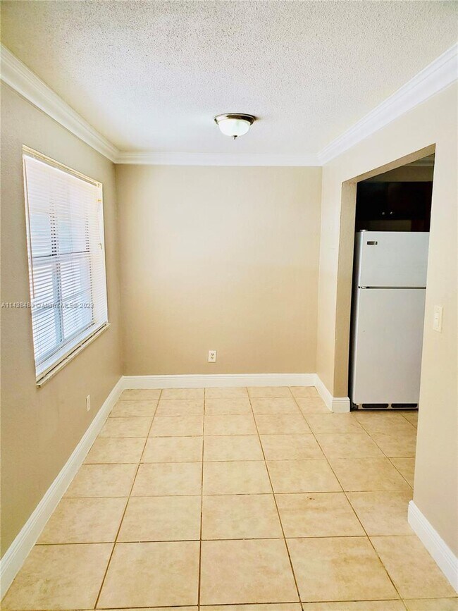 Foto del edificio - 4732 SW 33rd Ave