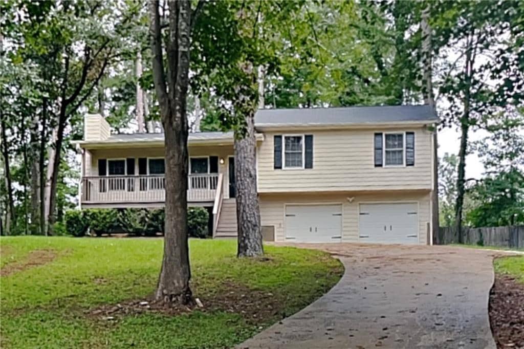 Primary Photo - 65 Bridge Dr