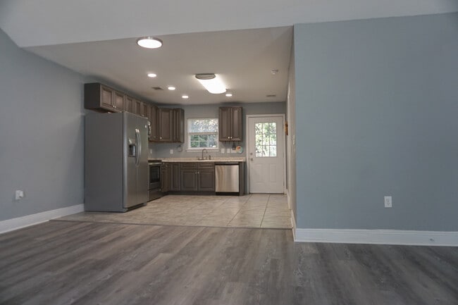 Foto del edificio - 321 Apple Dr