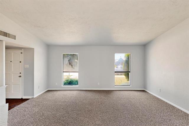 Building Photo - 752 Cambridge Dr