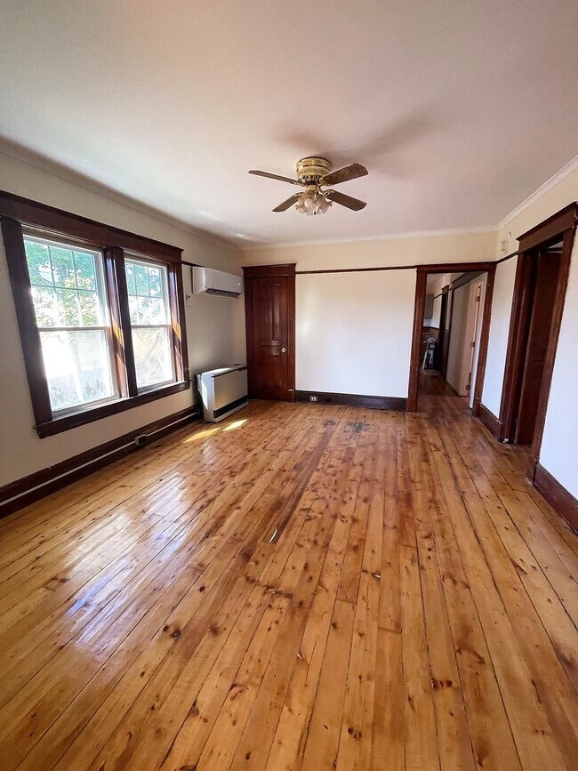 Building Photo - 17-19 Lafountain Street