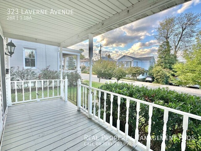 Foto del edificio - 323 Laverne Ave