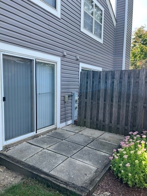 Foto del edificio - 1226 N Knollwood Dr