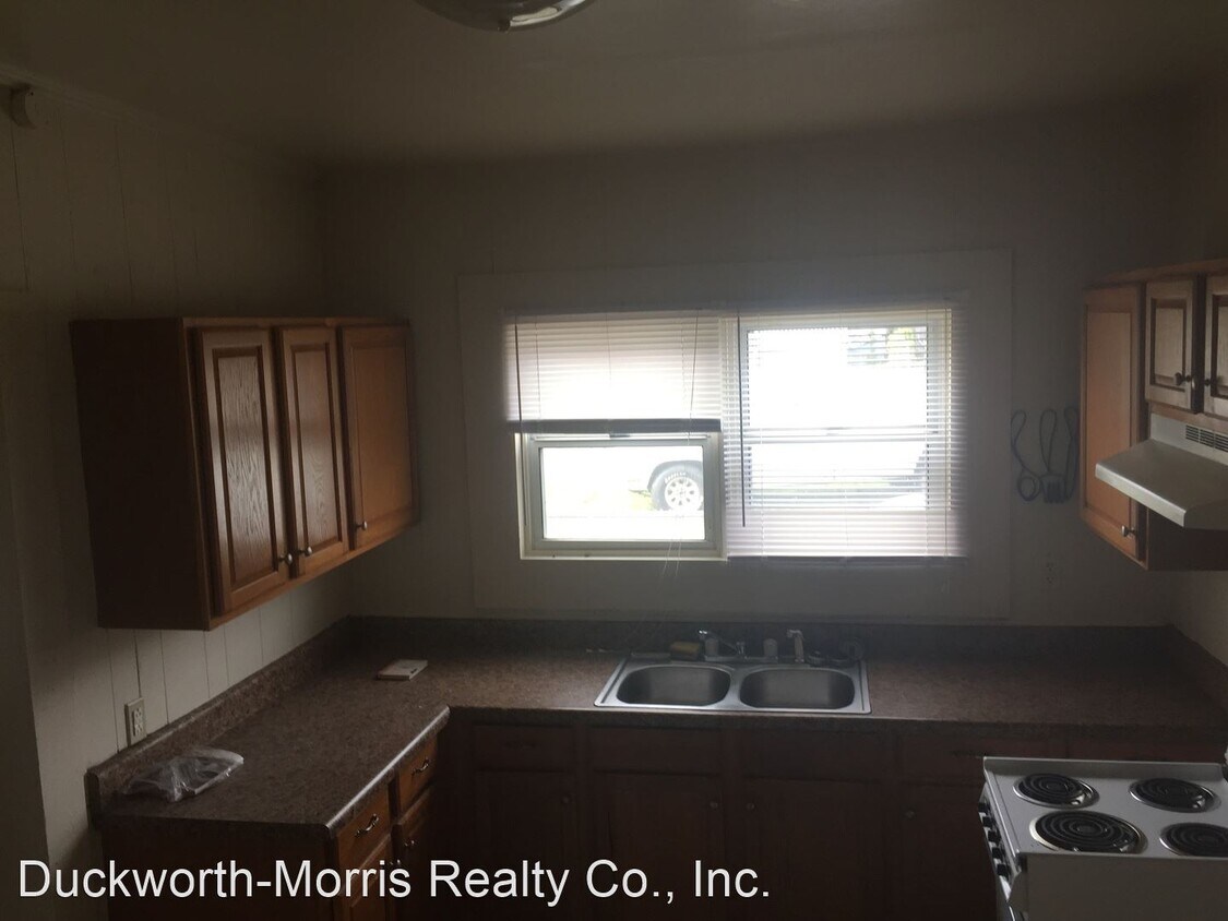 Building Photo - 3 br, 1 bath House - 2728 Short 16th Street