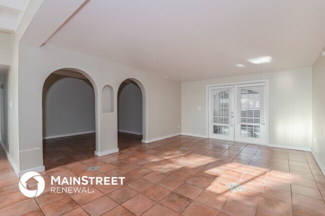 Foto del edificio - 5913 E Lester Dr